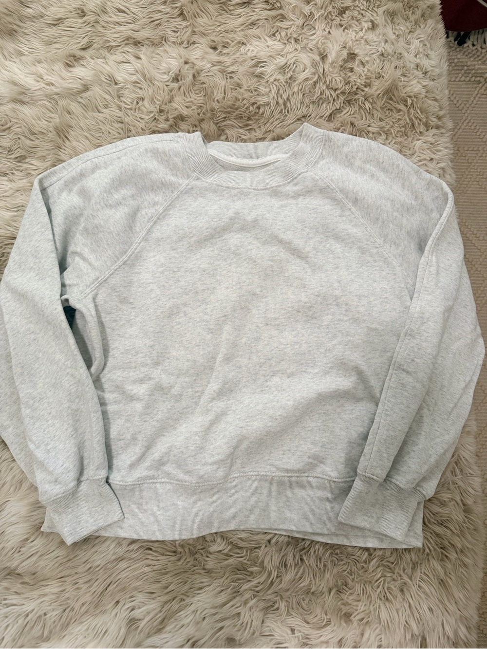 Classic Women’s Crewneck Sweatshirt - Light Gray Size Medium